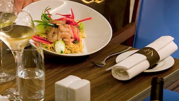 Thức ăn và đồ uống