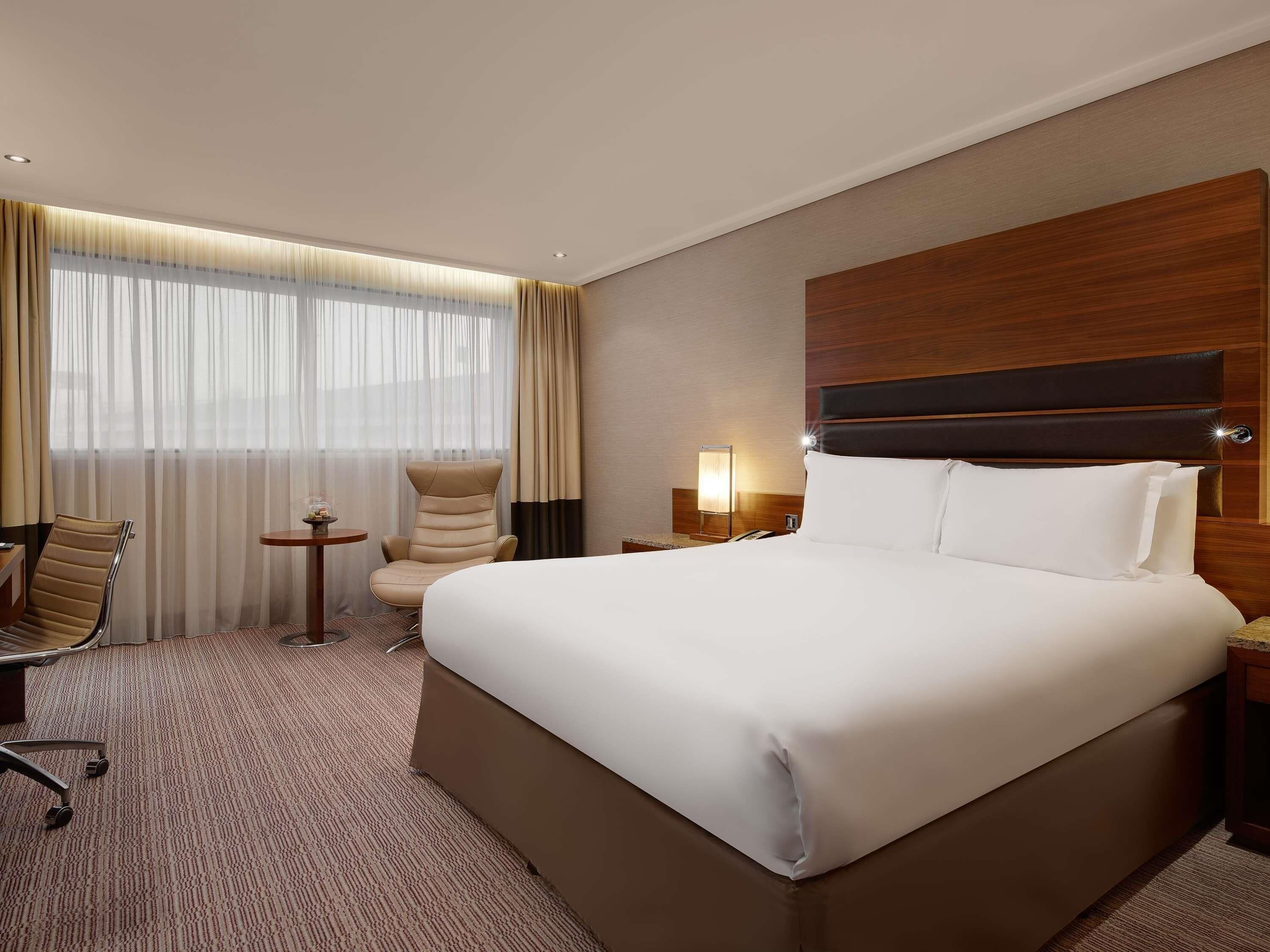 Luxury Room, 1 King Bed | Egyptian cotton sheets, premium bedding, pillowtop beds, in-room safe