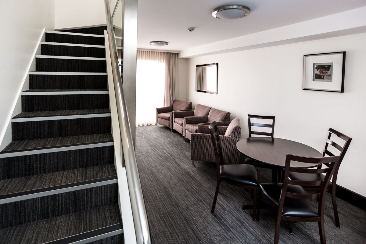 St Ives Apartments