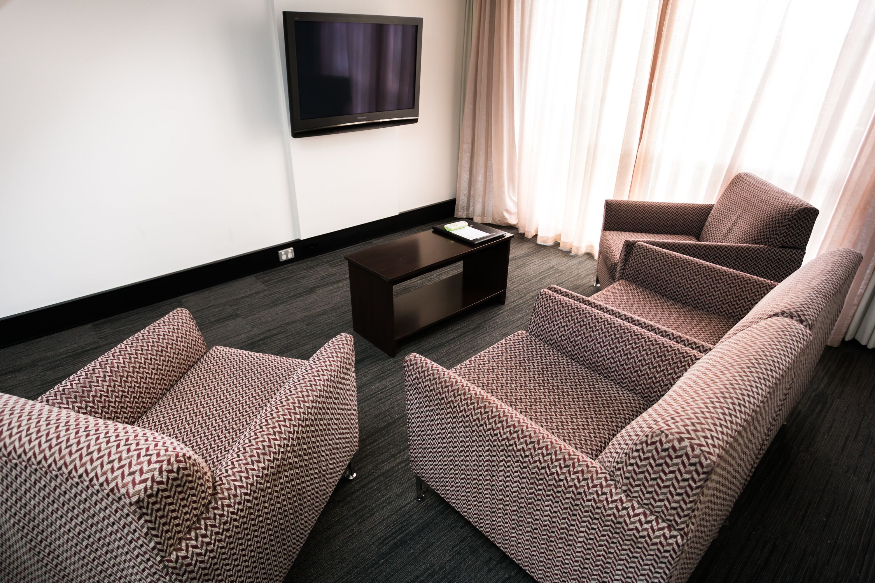 St Ives Apartments — image 19