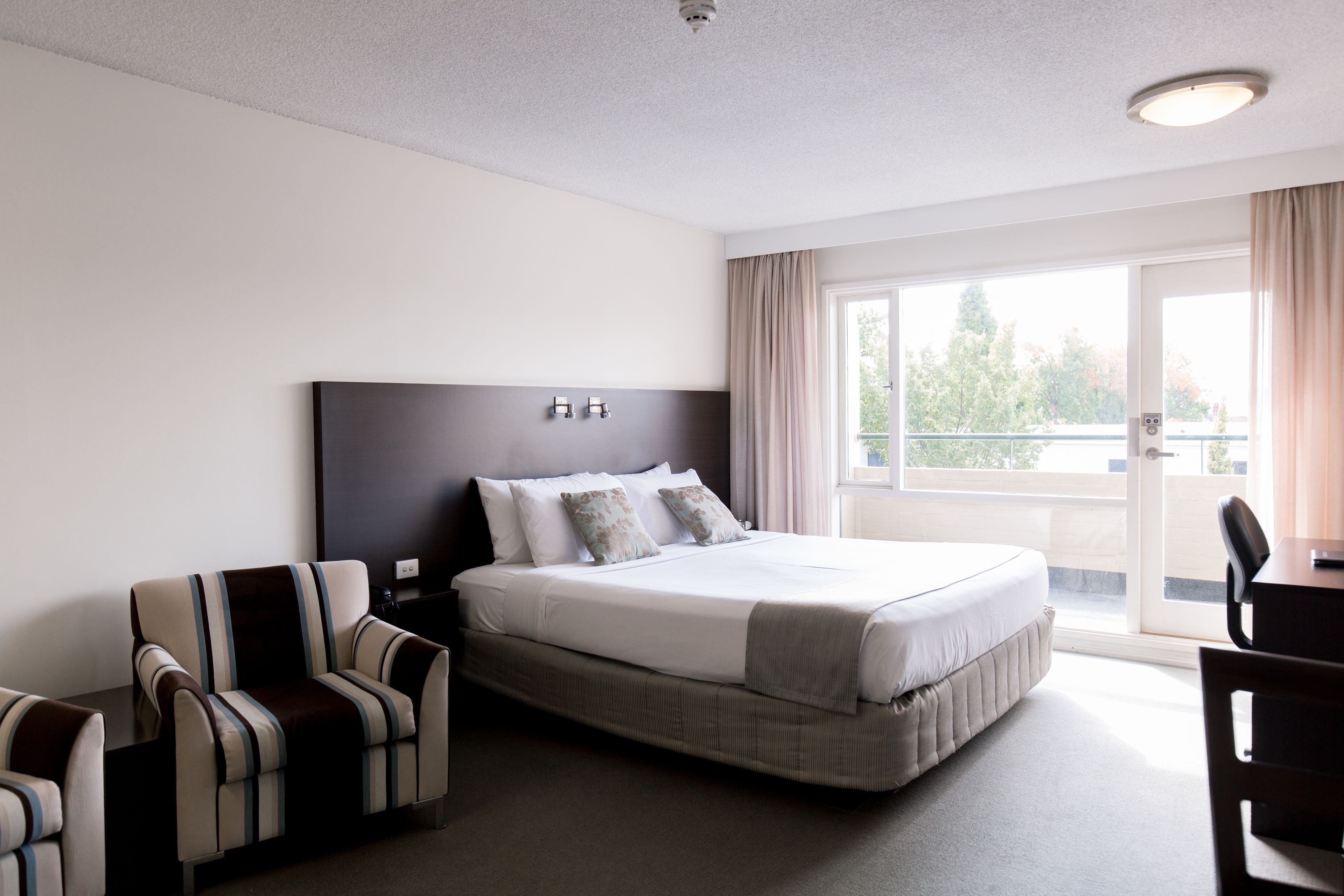 Superior Deluxe King Studio Apartment