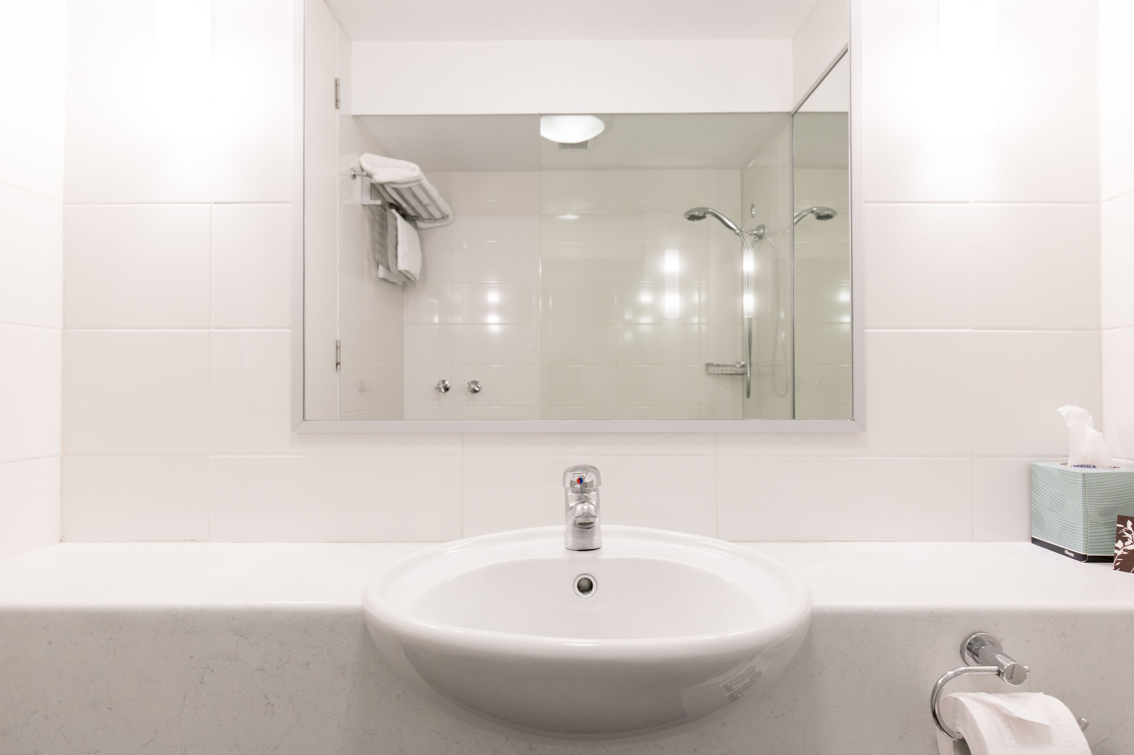 Superior Deluxe King Studio Apartment | Bathroom