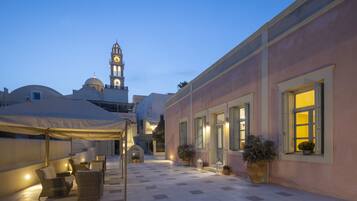 Front of property – evening/night