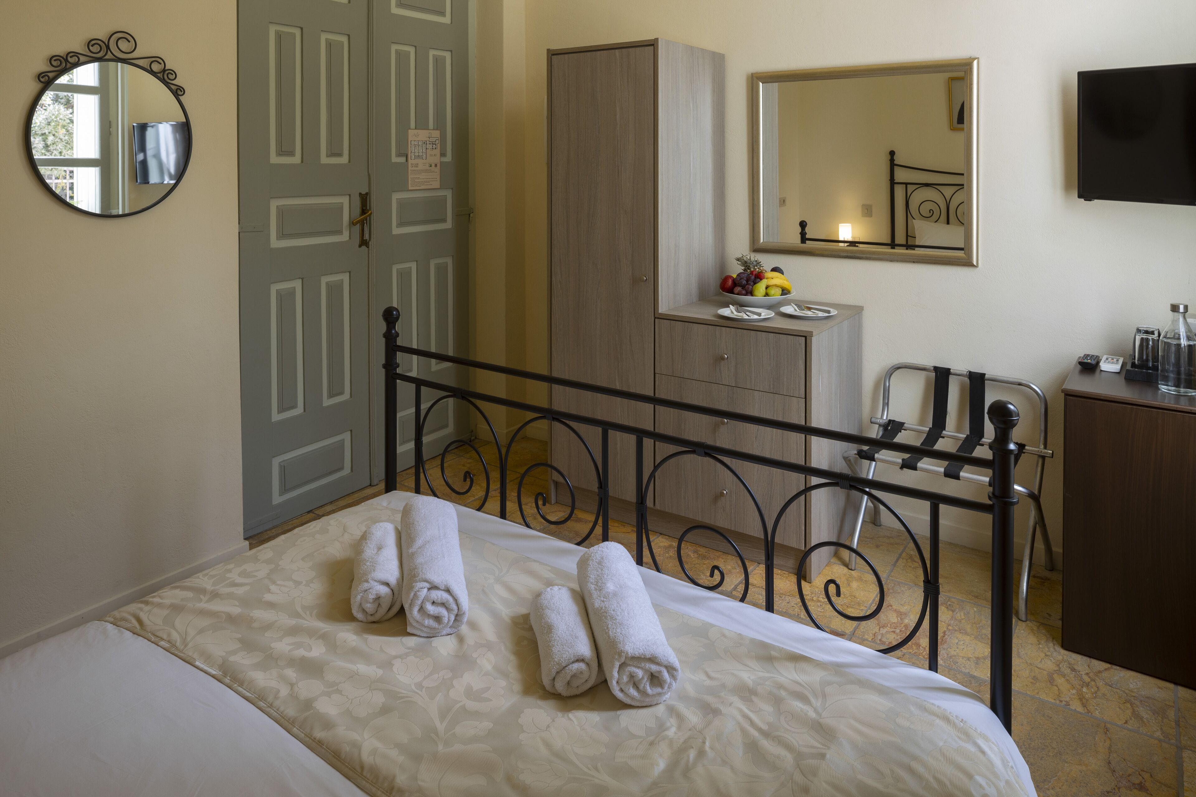 double room (promo) | premium bedding, down duvets, minibar, in-room safe