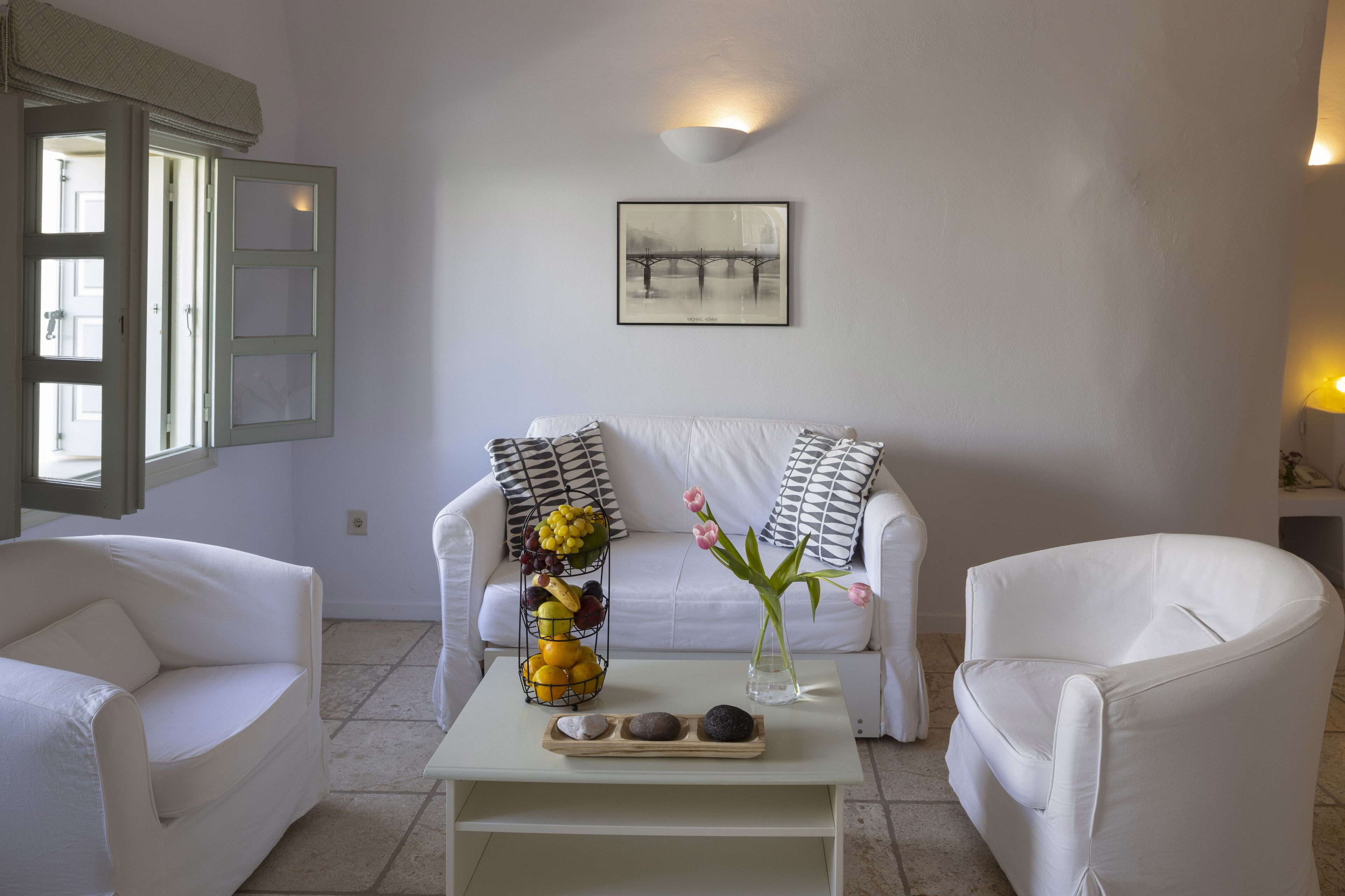 superior room | living area | 22-inch lcd tv with satellite channels, tv