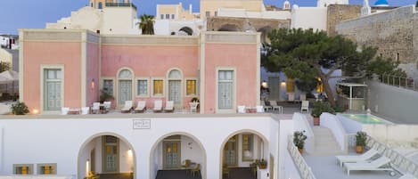 Fachada de la propiedad