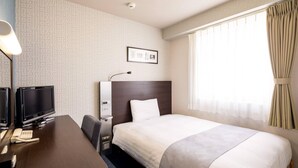 Desk, soundproofing, free WiFi, bed sheets - Comfort Hotel Saga (Saga)