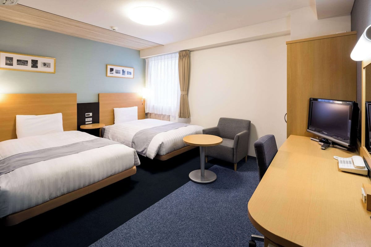 Standard-Zweibettzimmer, 2 Einzelbetten, Nichtraucher | Schreibtisch, schallisolierte Zimmer, kostenloses WLAN, Bettwäsche