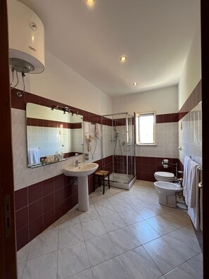 Bathroom - Hotel d'Orleans (Palermo)