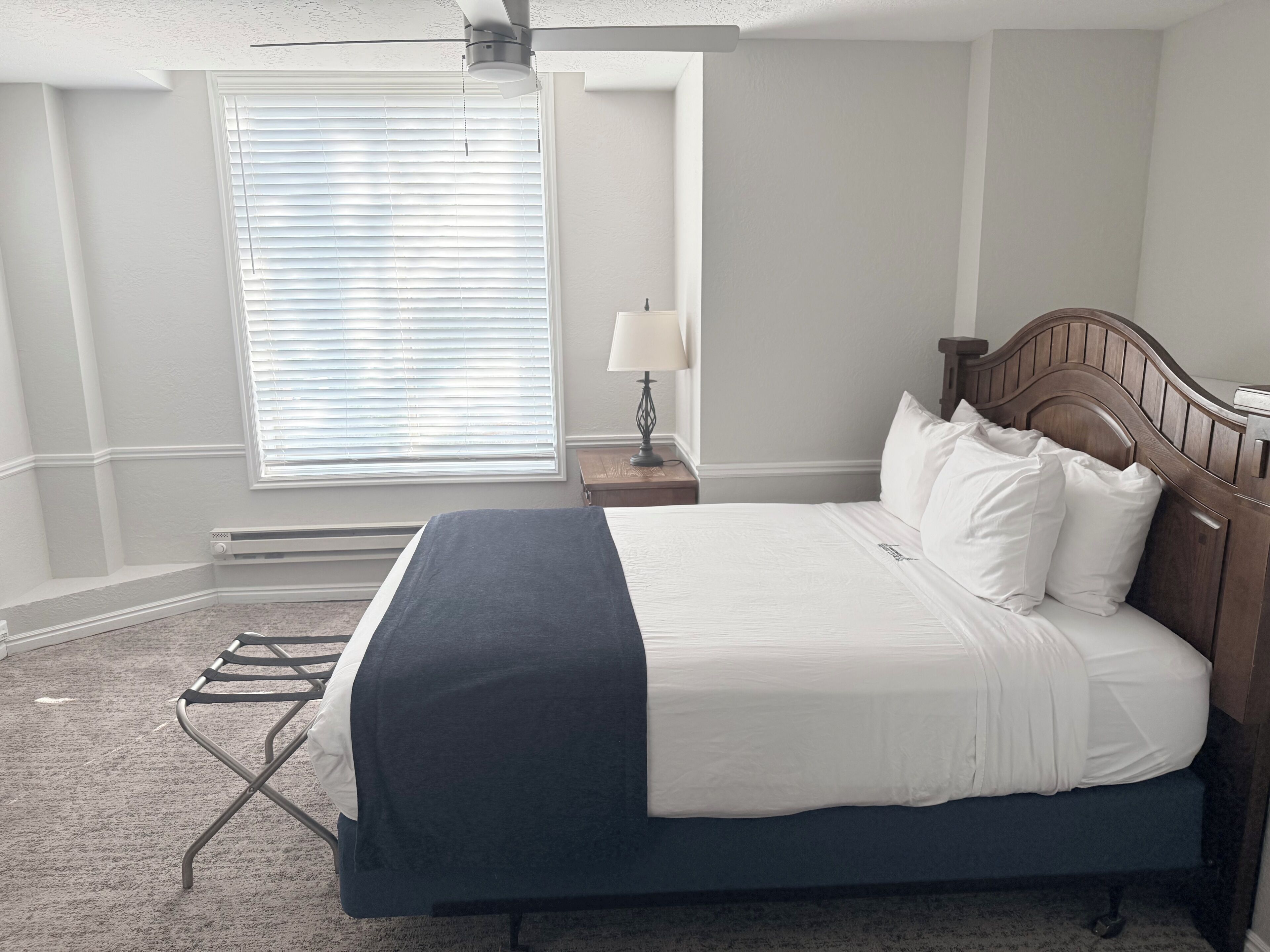 Premium bedding, in-room safe, desk, iron/ironing board