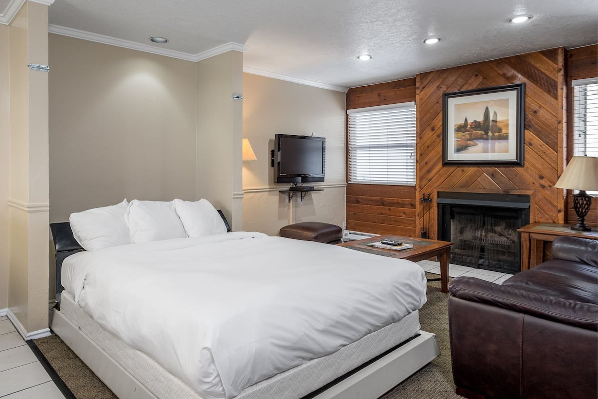 Standard Apartment, 2 Bedrooms (1 Bathroom) | Extra beds
