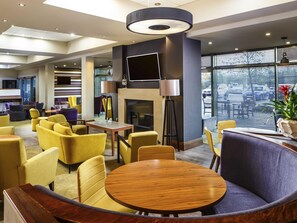 Bar (on property) - Mercure Sheffield Parkway (Sheffield)
