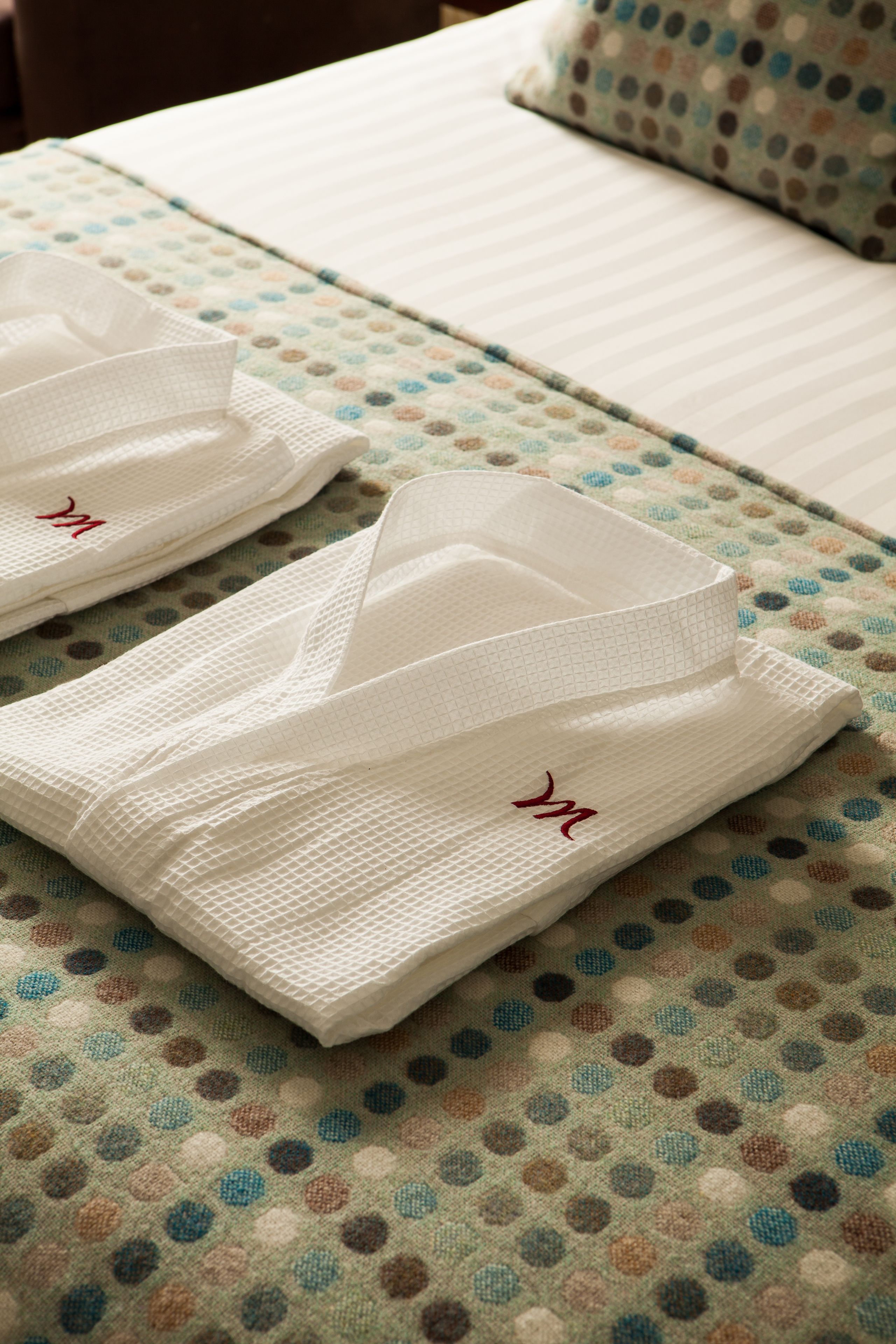 privilege, room, 1 king bed | premium bedding, in-room safe, desk, laptop workspace