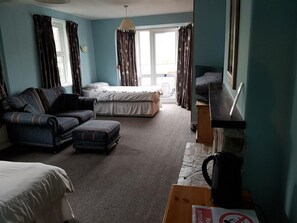Twin Room, Ensuite