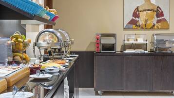 Daily buffet breakfast (EUR 11.5 per person)