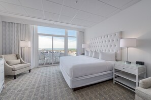 Studio, 1 kingsize-seng med sovesofa | Allergitestet sengetøy, safe på rommet og individuelt dekorert