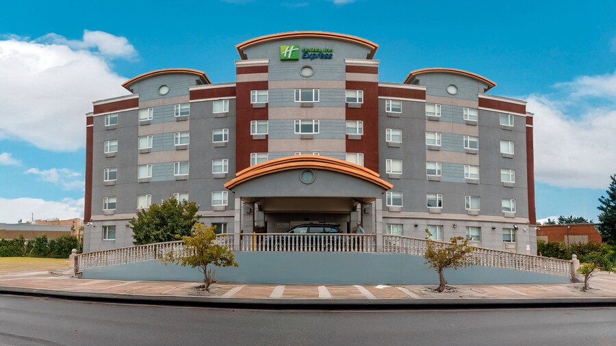 Holiday Inn Express Maspeth by IHG
