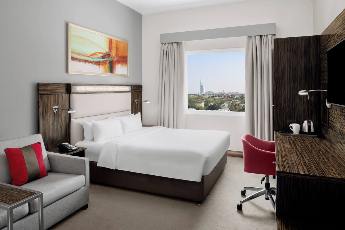 Minibar, in-room safe, desk, soundproofing