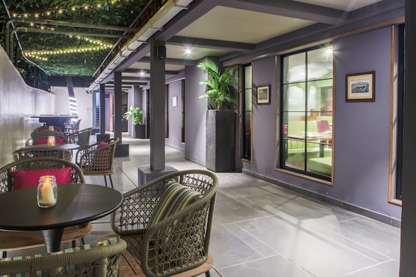 아침 식사, 점심 식사 및 저녁 식사 제공