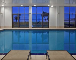 Indoor pool - Radisson Blu Waterfront Hotel, Jersey (St. Helier)