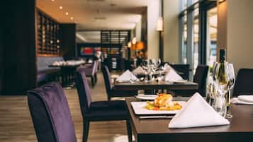 Frühstück, Mittagessen, Abendessen, britische Küche, Blick aufs Meer