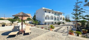 Exterior - Horizon Resort (Santorini)