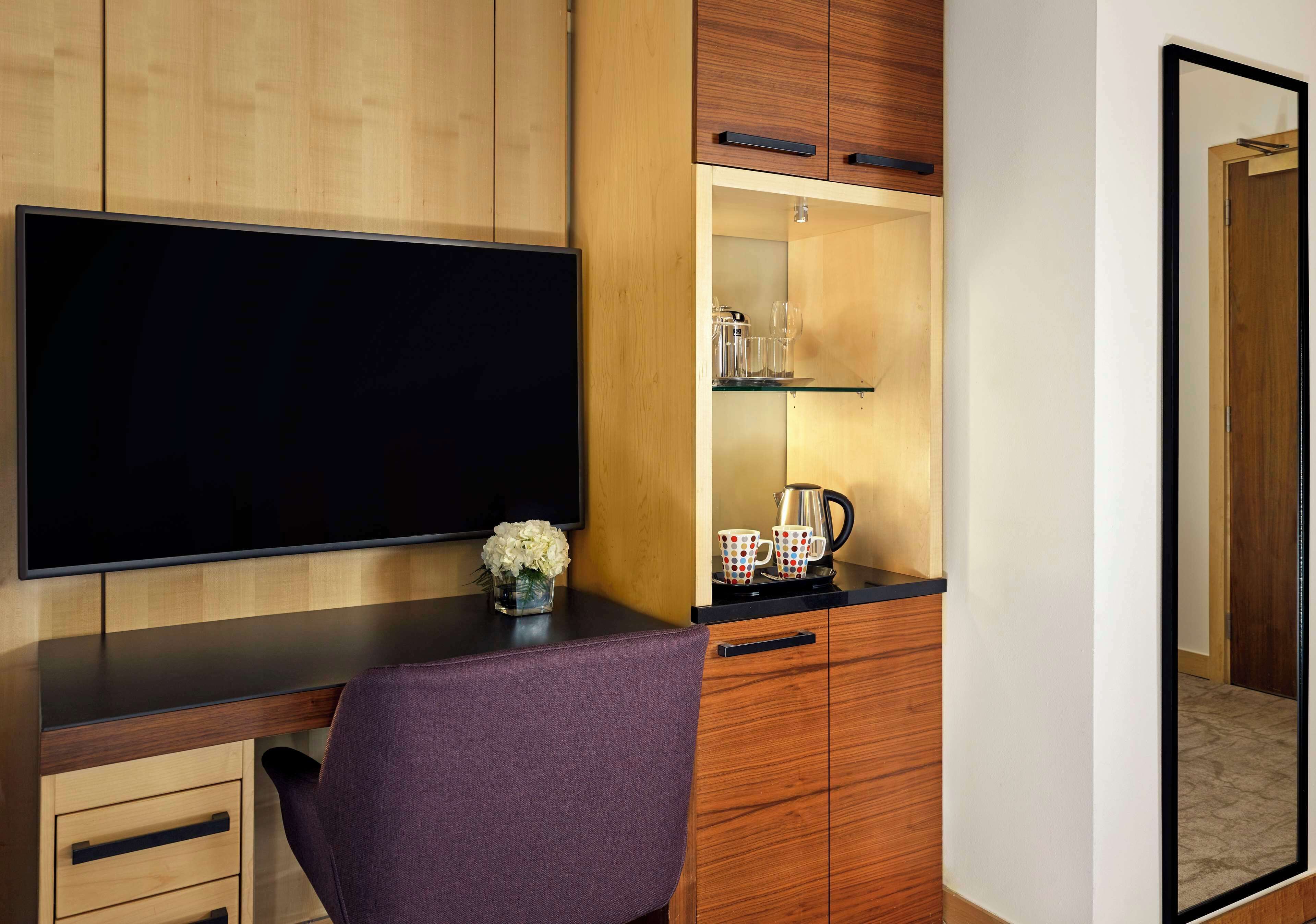 egyptian cotton sheets, premium bedding, minibar, in-room safe