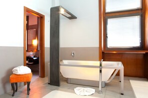 Bañera profunda