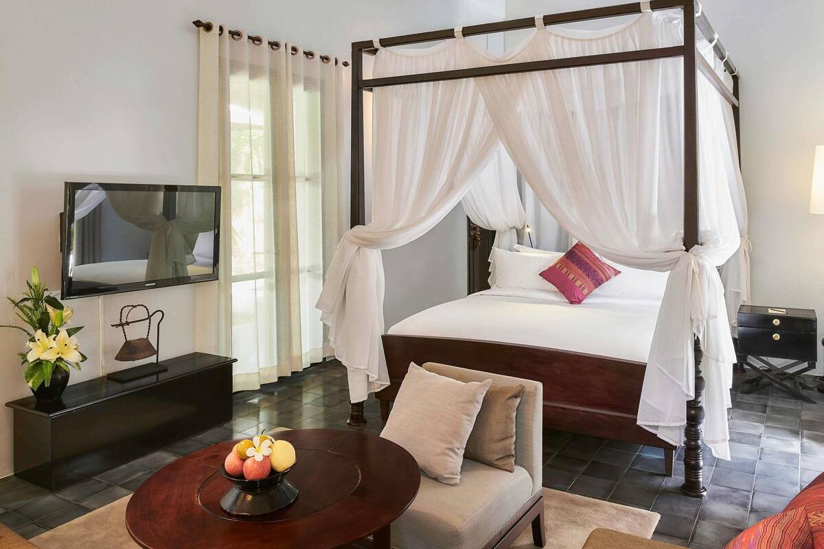 villa, 1 king bed, private pool | premium bedding, down duvets, minibar, in-room safe
