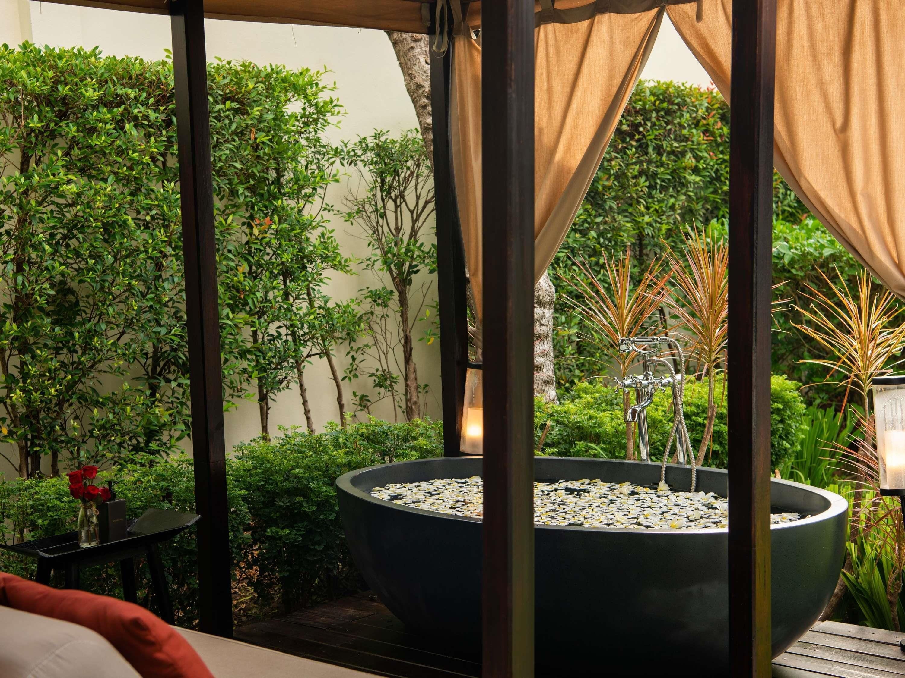 Suite, 2 Twin Beds, Garden Area | Premium bedding, down comforters, minibar, in-room safe