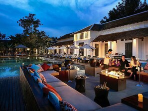 Bar (on property) - Sofitel Luang Prabang (Luang Prabang)