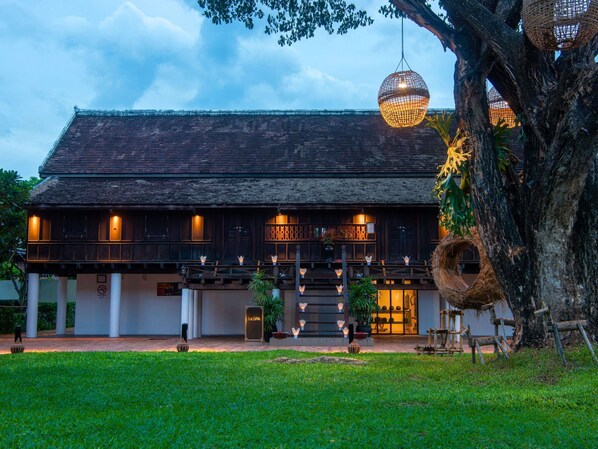 Couples treatment rooms, hot tub, body treatments, aromatherapy - Sofitel Luang Prabang (Luang Prabang)