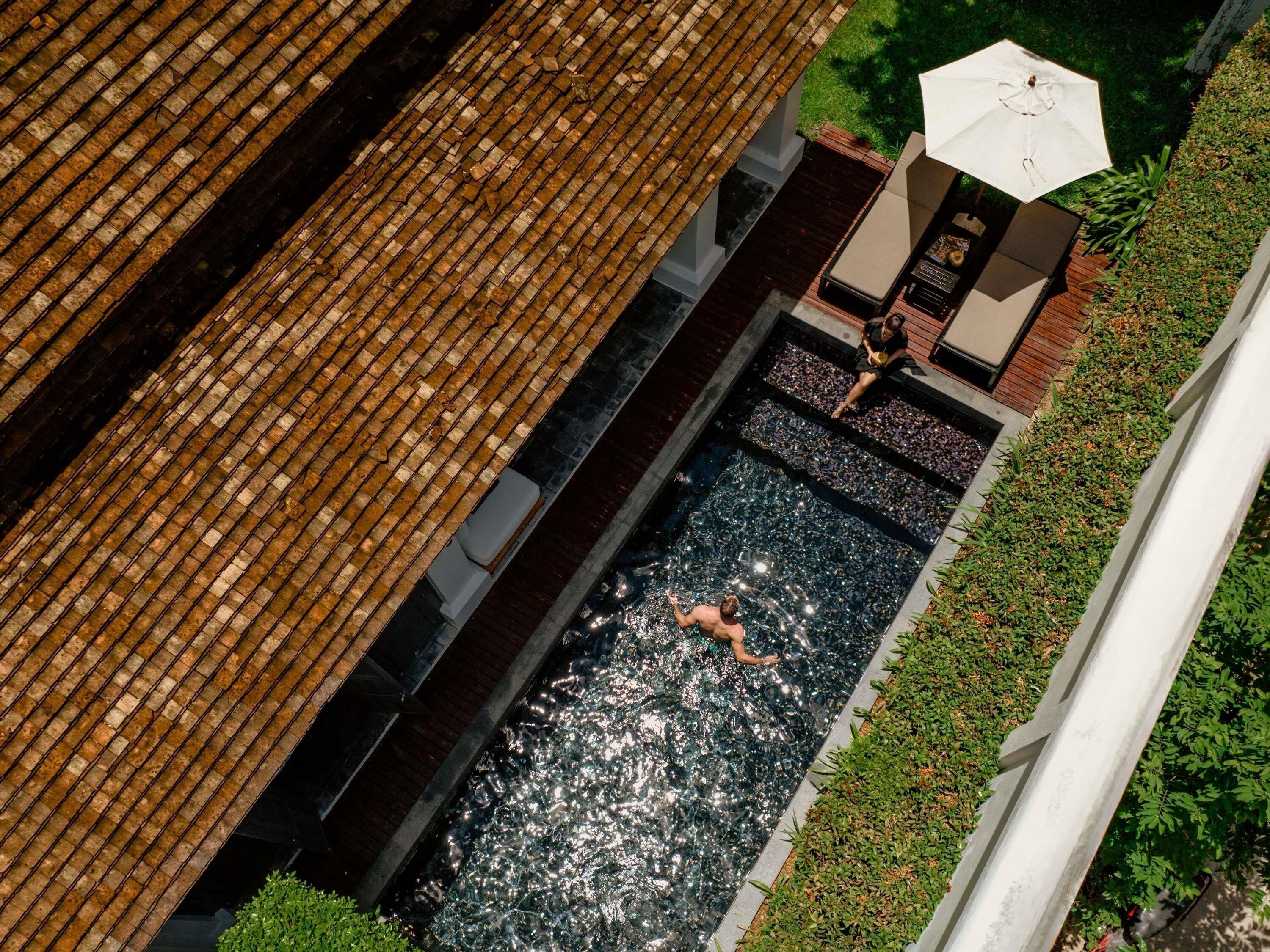 Premium bedding, down duvets, minibar, in-room safe