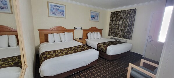 Deluxe Family Suite with 3 Queen Beds & Kitchenette, Non Smoking