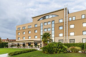Exterior - Hotel Omnia (Noventa di Piave)
