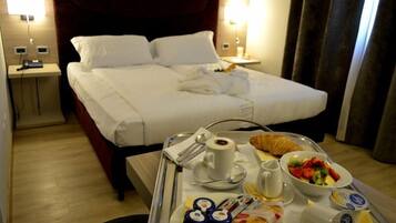 Minibar, una cassaforte in camera, una scrivania, insonorizzazione