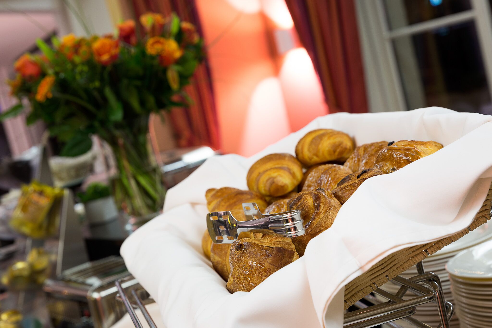daily continental breakfast (eur 25 per person)