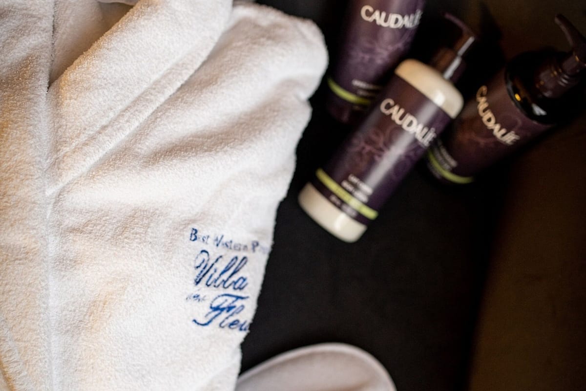 superior double room | bathroom amenities | hair dryer, bathrobes, slippers, towels