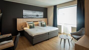 Suite, Annex Building | Minibar, in-room safe, individually decorated, desk