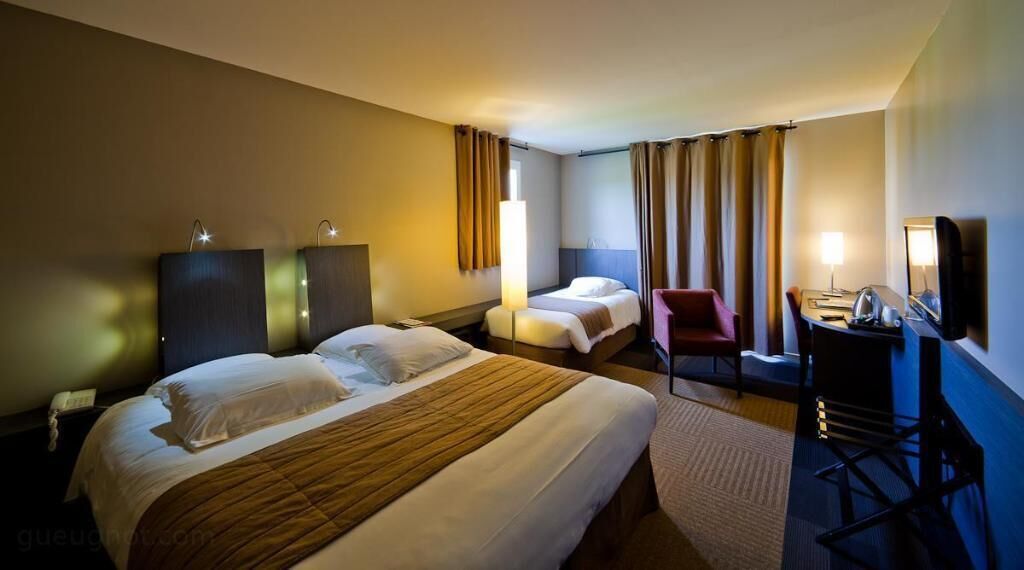 1 bedroom, premium bedding, pillow-top beds, minibar