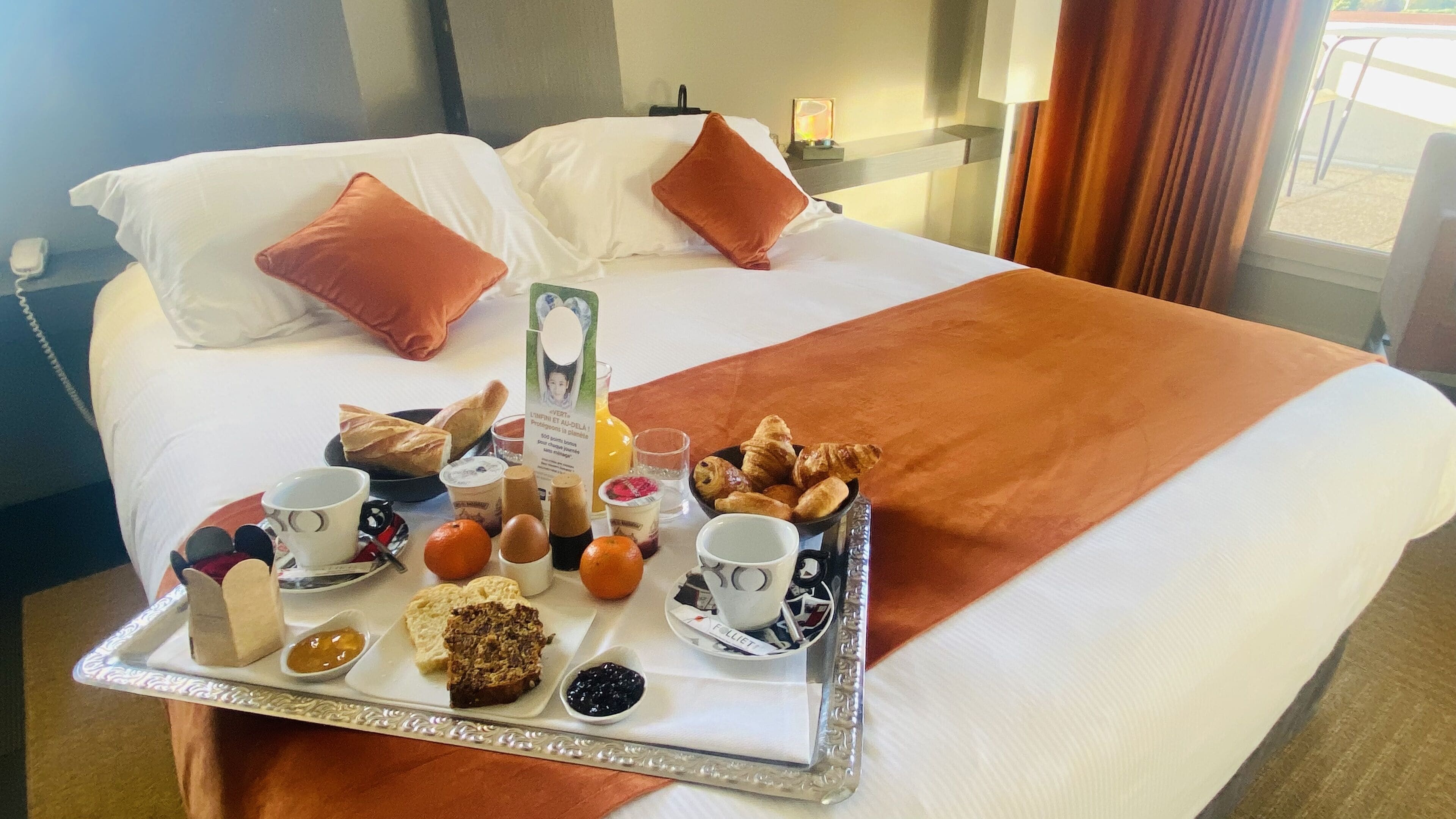 daily buffet breakfast (eur 16.90 per person)