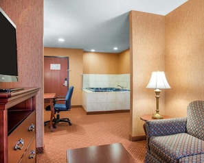 Iron/ironing board, free WiFi, bed sheets - Quality Inn & Suites (Meriden)