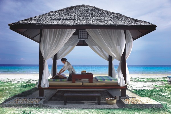 Massages on the beach