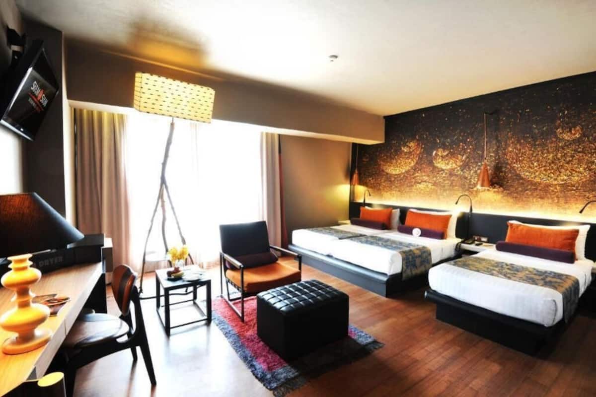 In-room safe, individually decorated, individually furnished, desk