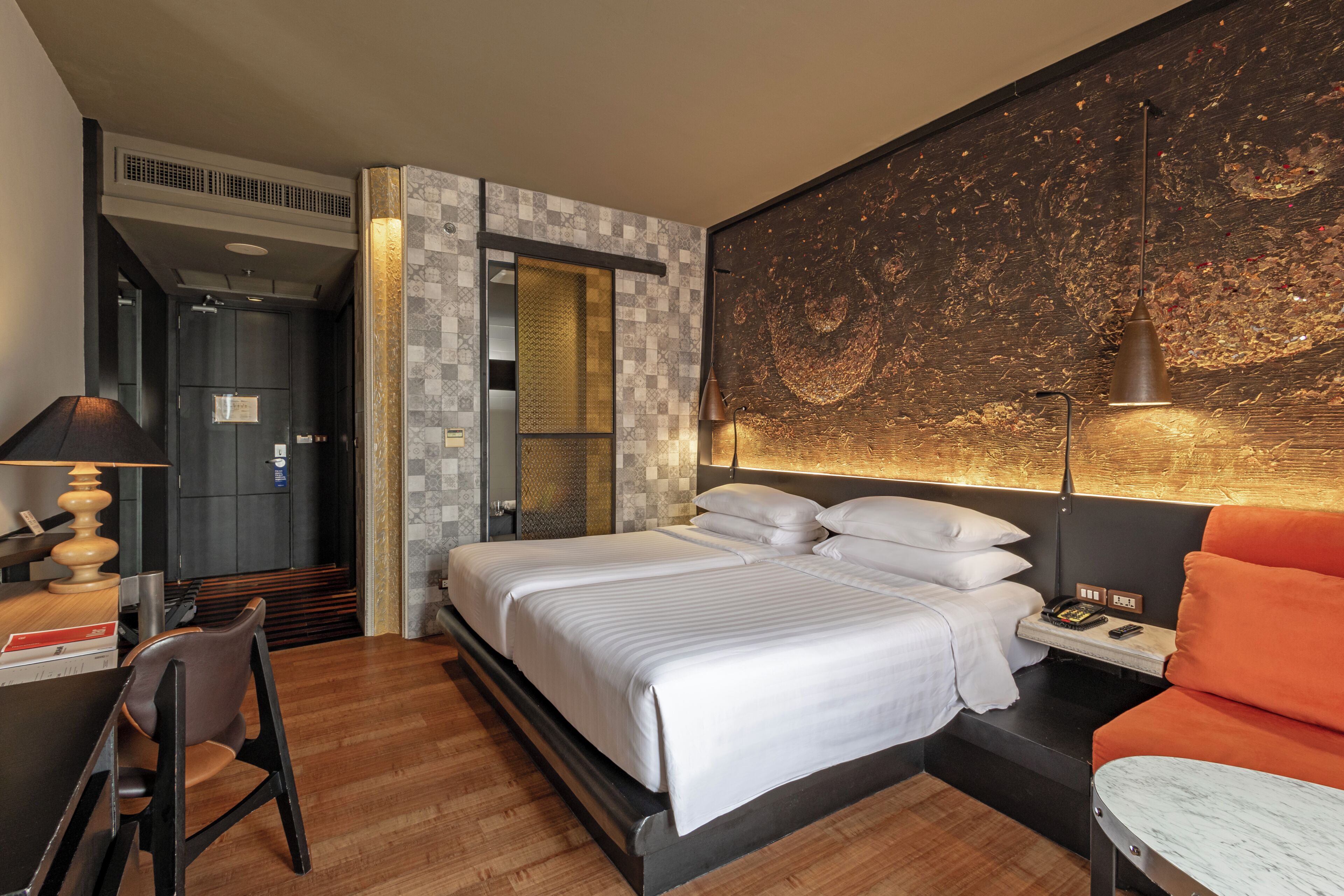 Deluxe 2 Singles | 客房内保险箱、特色装修、特色家居、办公桌