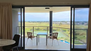 Superior King Spa Suite, Jetted | Terrace/patio