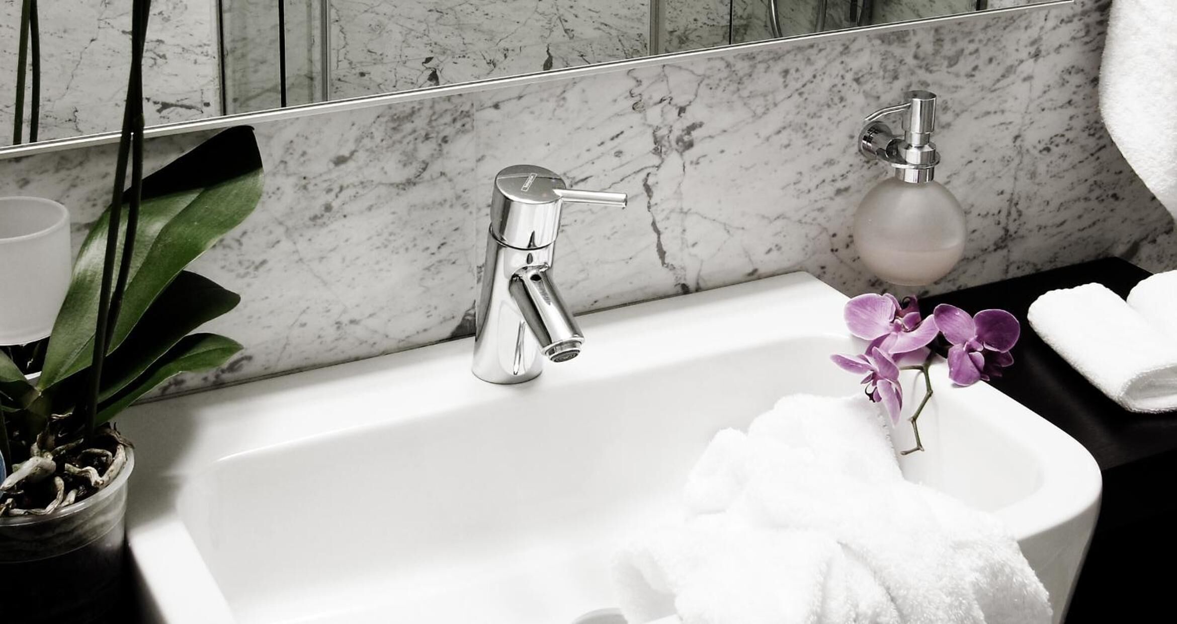 rainfall showerhead, free toiletries, hair dryer, bathrobes