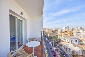 Single Room | Desk, free WiFi, bed sheets - Hotel Ilusion Calma & Spa (Palma de Mallorca)