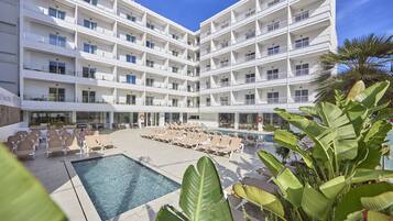 Indoor pool, outdoor pool, pool loungers