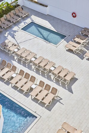 Habitación doble, vistas a la piscina | Terraza o patio